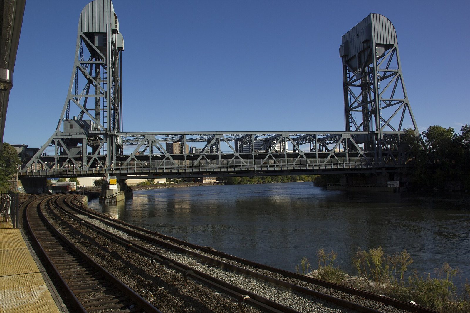 The Broadway Bridge seen from the Marble Hill side of the Harlem River